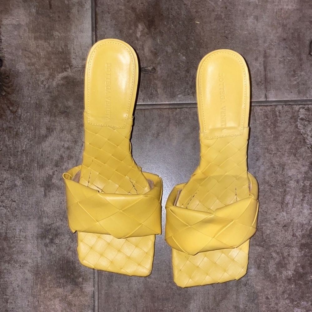 Bottega Veneta heels